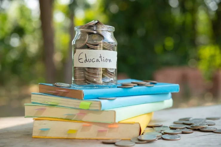 How To Make Student Loan Payments While In College?